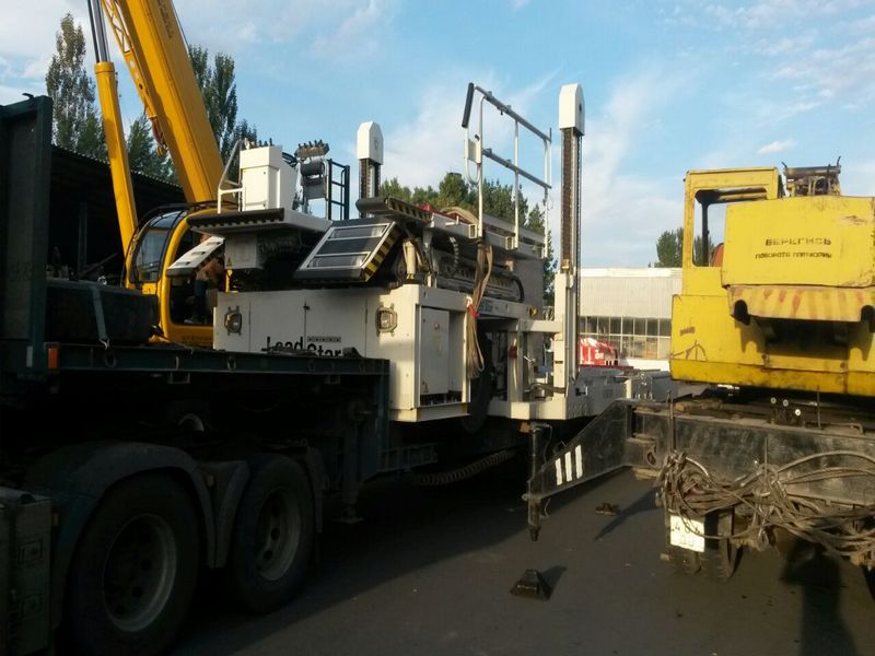 Loading of oversize cargo for Manas Intrnational Airport